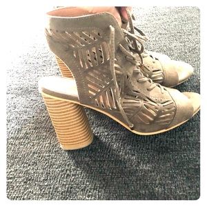 High heels, softly used!